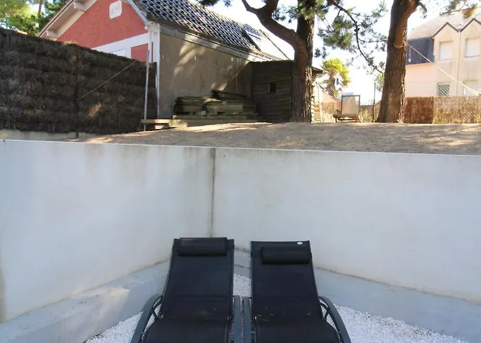 Agréable, Jardin, Toute équipée, Proche Du Marché, à 300m *