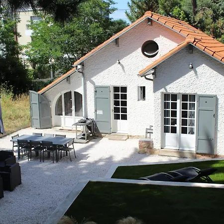 Agreable, Jardin, Toute Equipee, Proche Du Marche, A 300m * La Baule