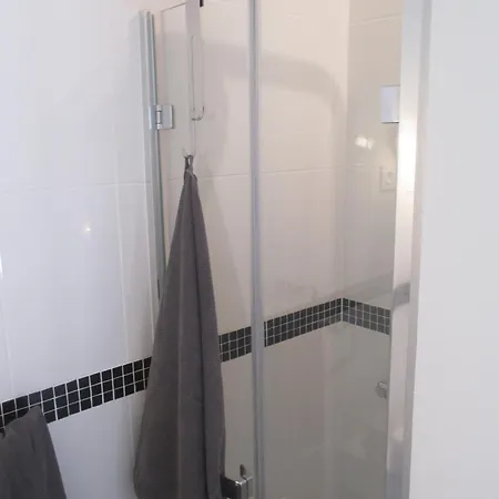 Agreable, Jardin, Toute Equipee, Proche Du Marche, A 300m