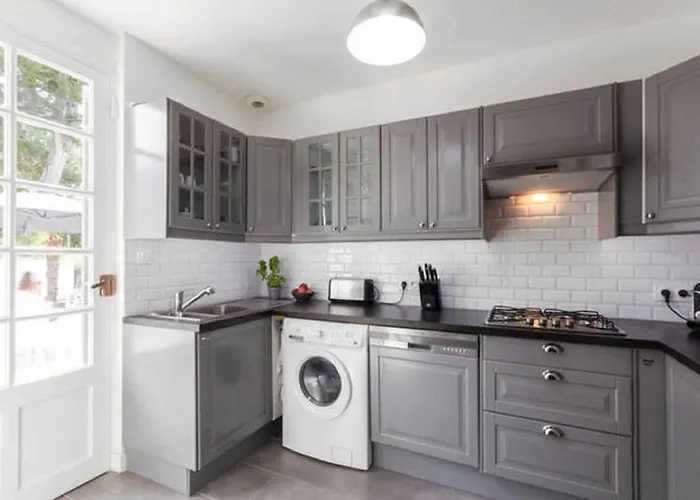 Agréable, Jardin, Toute équipée, Proche Du Marché, à 300m La Baule-Escoublac